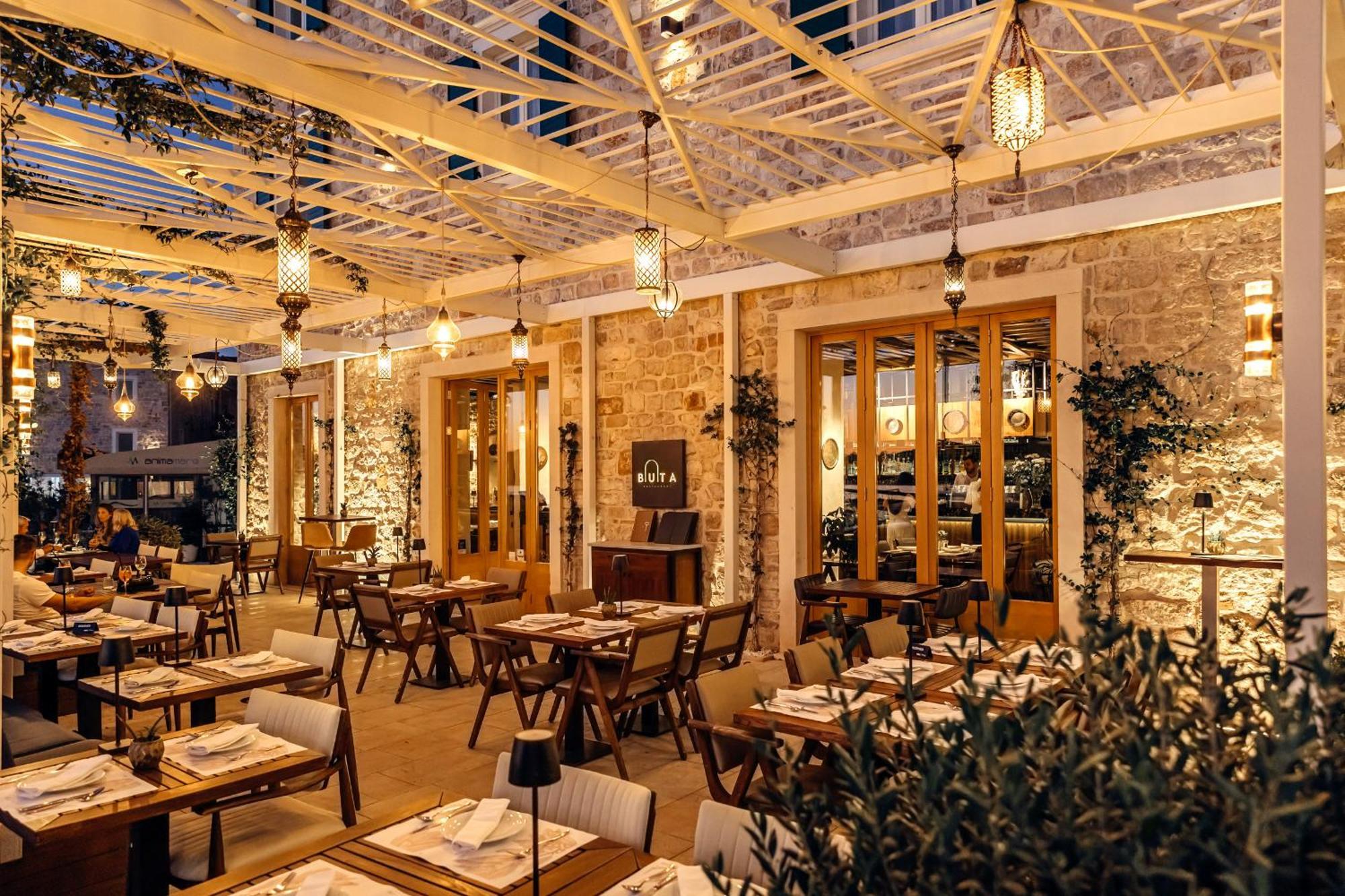 Armerun Heritage Hotel & Residences Σίμπενικ Εξωτερικό φωτογραφία