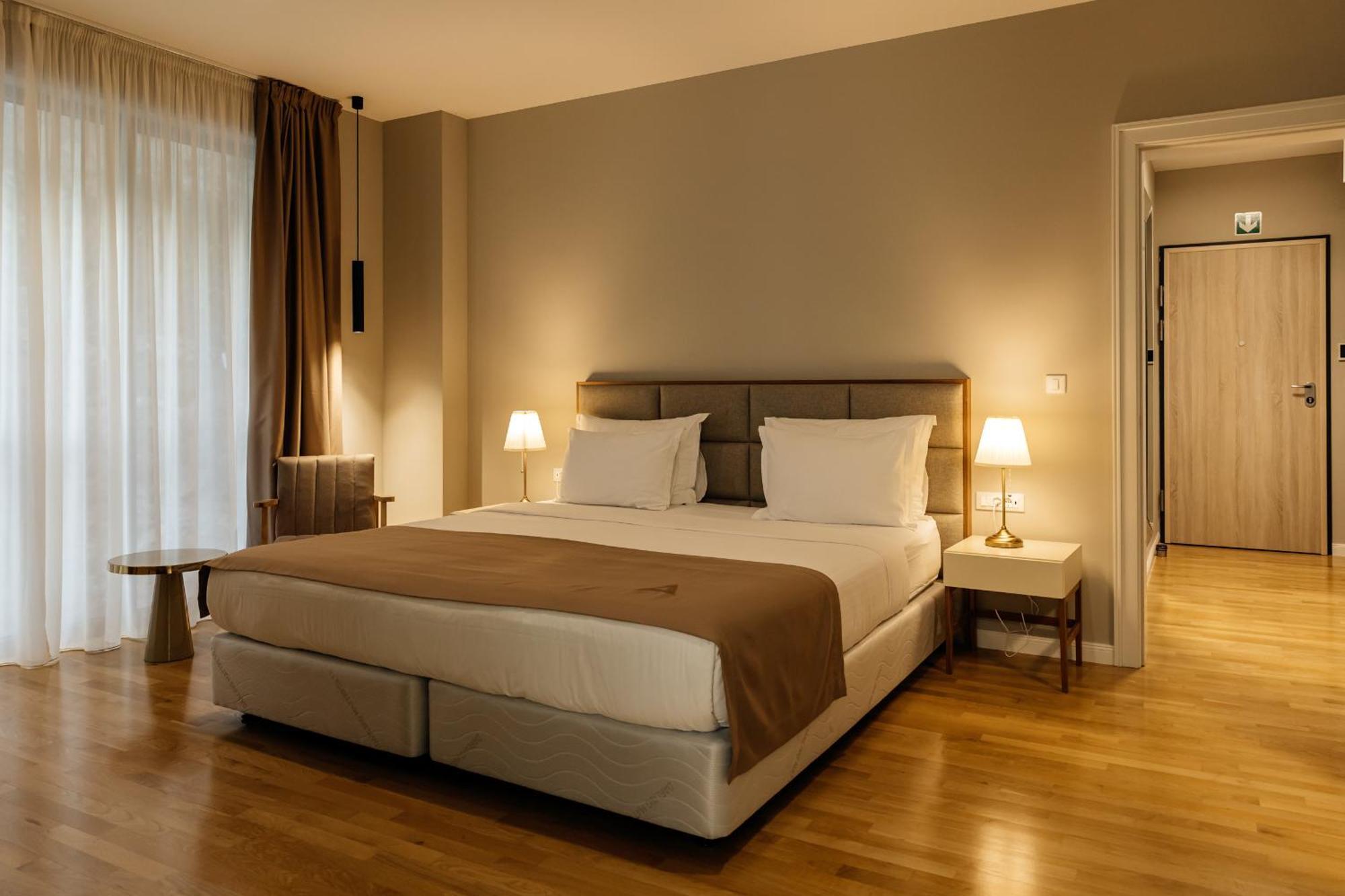 Armerun Heritage Hotel & Residences Σίμπενικ Δωμάτιο φωτογραφία